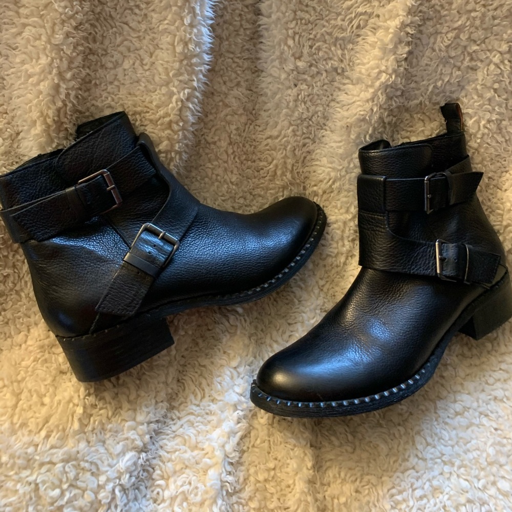 Black Moto Boots- Gentle Souls by Kenneth Cole